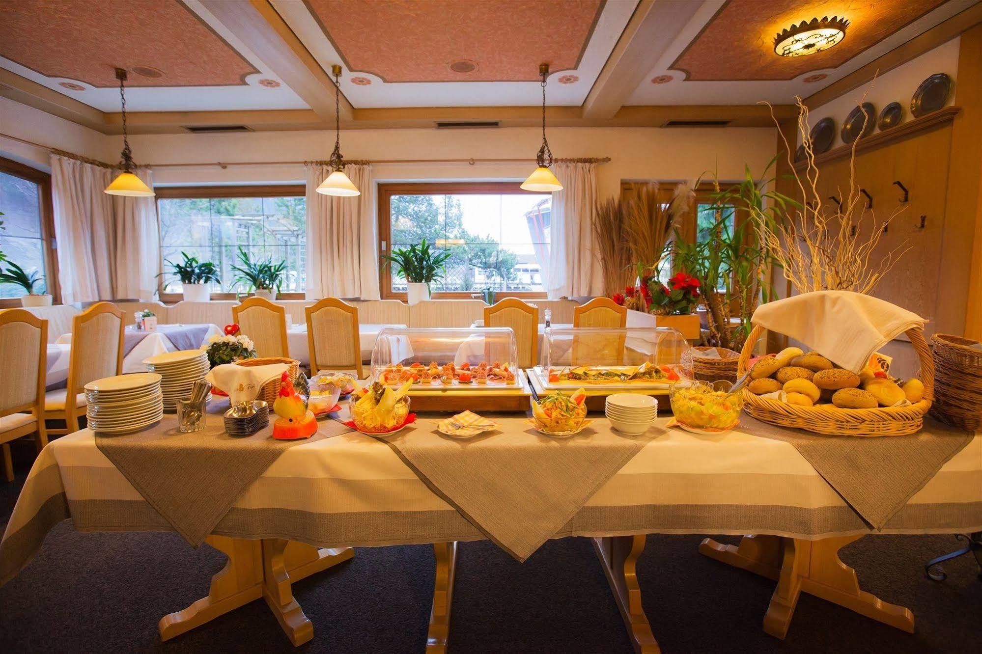 Hotel Pfrontener Hof Ngoại thất bức ảnh